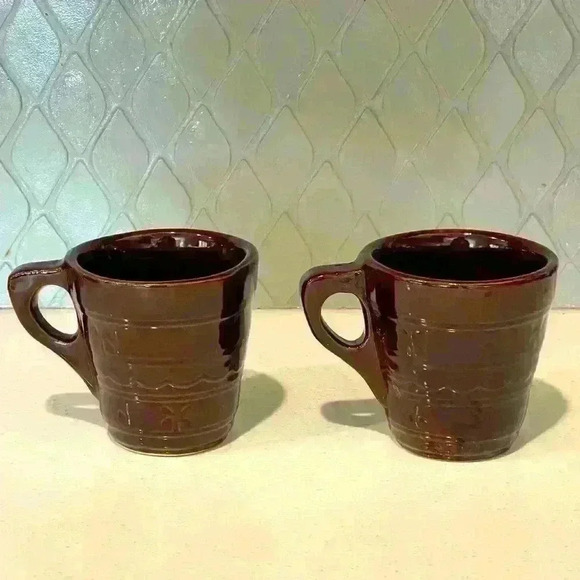 Vintage Daisy Dot Mugs Set - Picture 7 of 8
